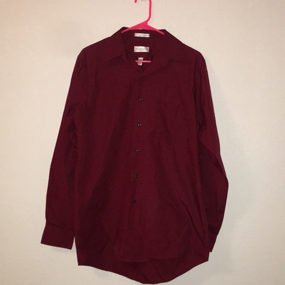 Men’s Van Heusen Button Up Dress Shirt